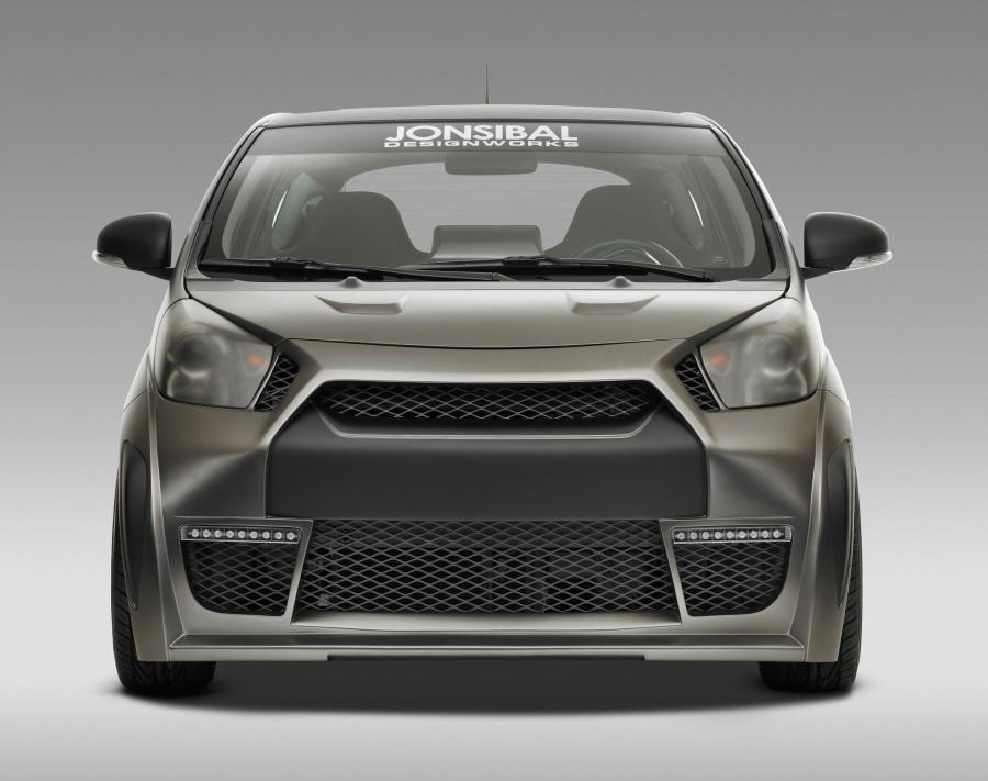  Scion iQ by Jon Sibal 2011 года  (фото 11 из 13)
